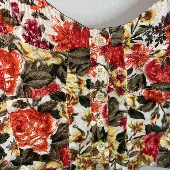 🐚Vintage Blue Cabana floral button up crop top! - Picture 3 of 8
